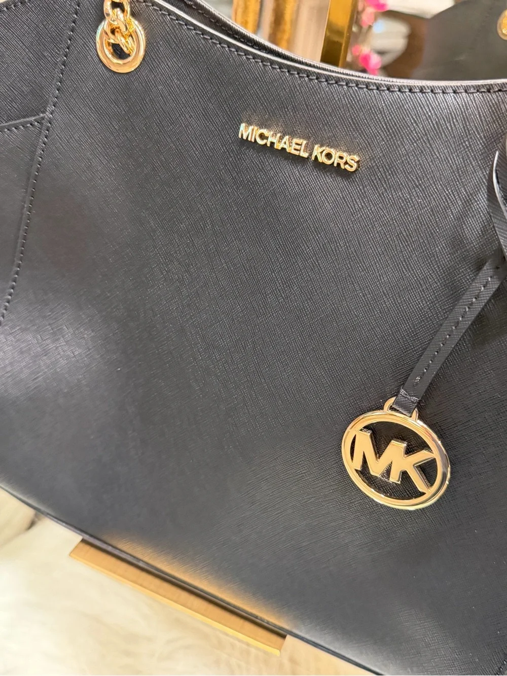 Michael Kors JET SET NWT Black Saffiano Leather Tote with Gold Hardware $558